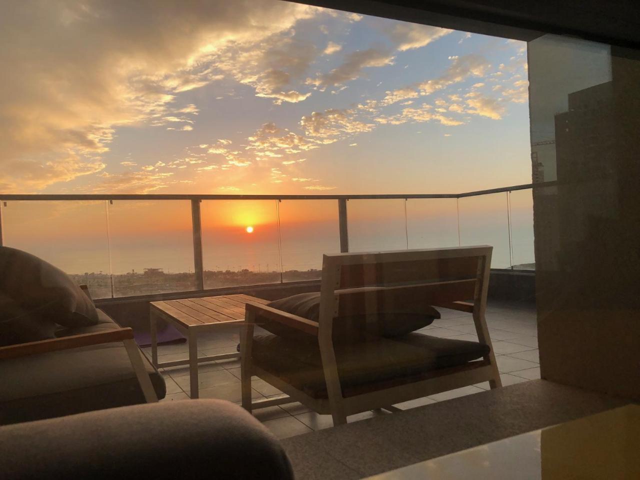Amazing Sea View, Steps To Beach, Near Tel-Aviv Bat Yam Bagian luar foto